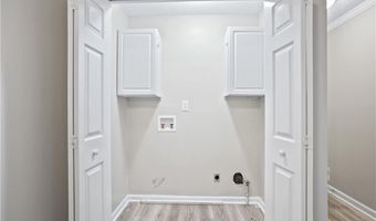 1027 Regency Dr, Acworth, GA 30102