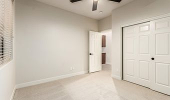 940 W MACAW Dr, Chandler, AZ 85286