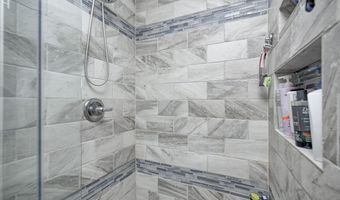 8557 Vyners Ln, Avon, IN 46123