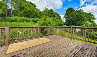 505 Elder Ln, Allenton, WI 53002