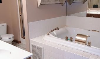 304 S Locust St, Arcanum, OH 45304