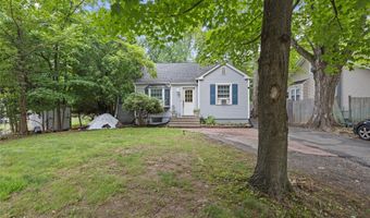 228 Saddle River Rd, Airmont, NY 10952