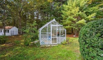 50 Isle Of Capri Rd, Coventry, RI 02816
