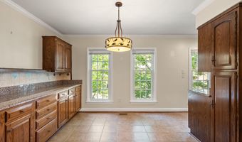 2345 S ROLFE St S, Arlington, VA 22202
