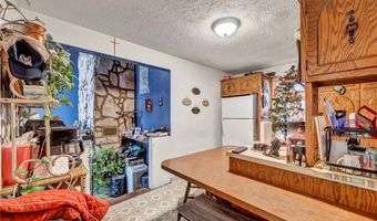 428 Canova Dr, Akron, OH 44319