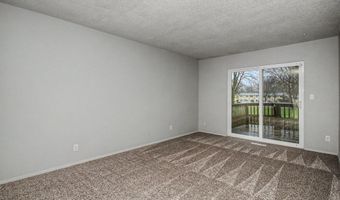703 Meadow Pl, Ames, IA 50010