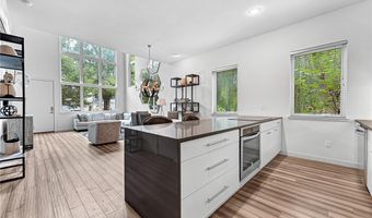 505 SE D St, Bentonville, AR 72712