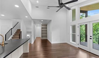 32 Warwick Dr, Bella Vista, AR 72714