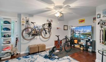 813 Lakeshore Dr, Berkeley Lake, GA 30096