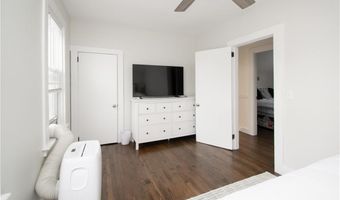 33 Slocum St, Newport, RI 02840