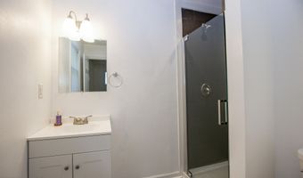 901 Glendale Dr, Aberdeen, NC 28315