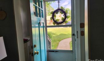 3922 Mcmillan St, Charlotte, NC 28205
