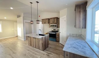 1160 Alpine Dr, Chubbuck, ID 83202