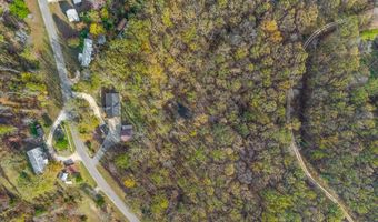 197 Old Homestead Rd, Big Sandy, TN 38221