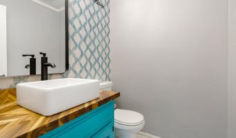 9041 Alder Dr, Baton Rouge, LA 70817