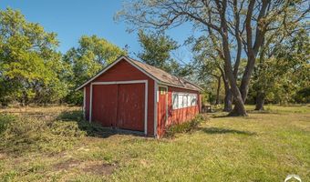 1396 N 300 Rd, Baldwin City, KS 66006