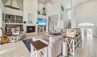 807 CHIPAWAY Dr, Apollo Beach, FL 33572