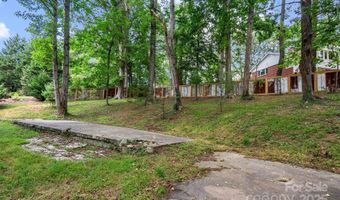 11 Upland Rd, Asheville, NC 28804
