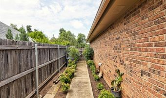 7112 NW 32nd St, Bethany, OK 73008
