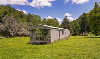 941 E Clayton Rd, Alderson, WV 24910