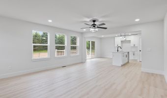 2823 Gady Pines Dr, Adrian, MI 49221