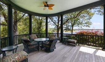 17 Pojac Point Rd, North Kingstown, RI 02852
