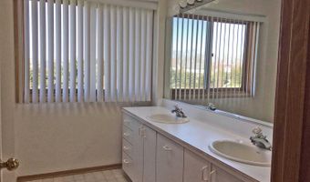 3240 Bellflower Ct, Ann Arbor, MI 48103