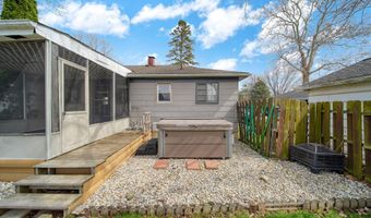 727 Springbrook Ave, Adrian, MI 49221