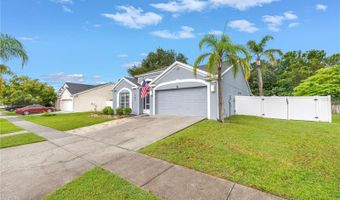 303 LAKEWAY Ln, Apollo Beach, FL 33572