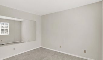 8588 Friendship Ln, Indianapolis, IN 46217