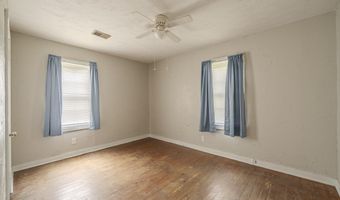 114 S PARKWAY Ave, Bethel Springs, TN 38315