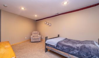 3005 W Lake Jessie Dr SE, Alexandria, MN 56308