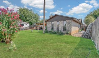 605 Comanche Trl, Altus, OK 73521