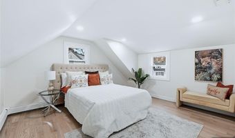 20 Dojean Ct, Bergenfield, NJ 07621