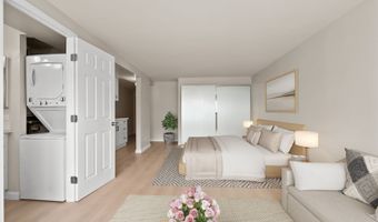 2525 Date St 1303, Honolulu, HI 96826