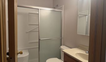 530 S 5th St, Akron, IA 51001