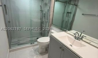 19707 Turnberry Way 24B, Aventura, FL 33180