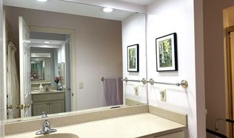 438-73 Cedar Rdg, Aurora, OH 44202
