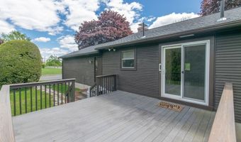 629 River Rd, Agawam, MA 01001