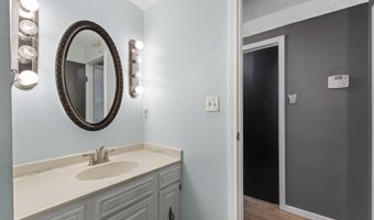 74 Muncy Ln, Ashland, KY 41102