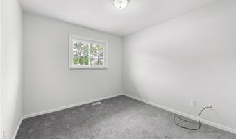 794 Robinhood Dr, Aurora, OH 44202