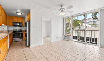 2847 Waialae Ave 210, Honolulu, HI 96826