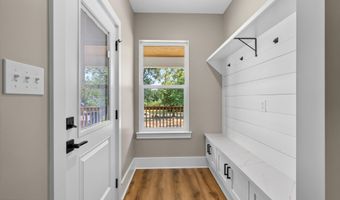 10113 Bald Eagle Dr, Biloxi, MS 39532