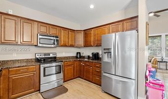 35 Sommer Lake Dr, Beaufort, SC 29902