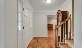 295 Oakmere Rd, Alpharetta, GA 30009