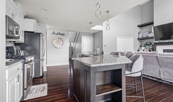 2480 Orchard Spring Cir, Alliance, OH 44601