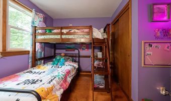 18 Cobb Rd, Ashburnham, MA 01430