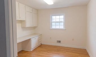 1307 Sunnyhill Dr, Camden, SC 29020