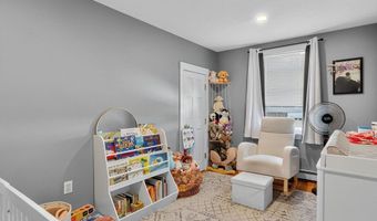 135 Russett Rd 1, Boston, MA 02132
