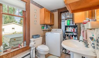 123 W End St, Alma, MI 48801
